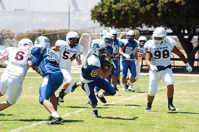 Borregos Salvajes vencen a Raiders