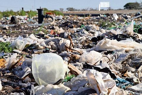 Trabaja Tolimán en su tiradero de basura