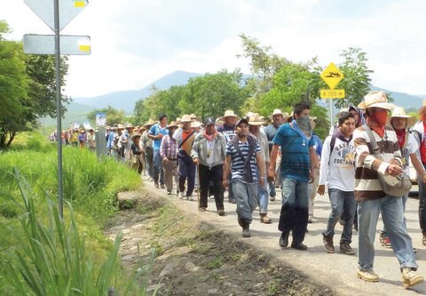Peregrinan a Jalpan por San Junípero
