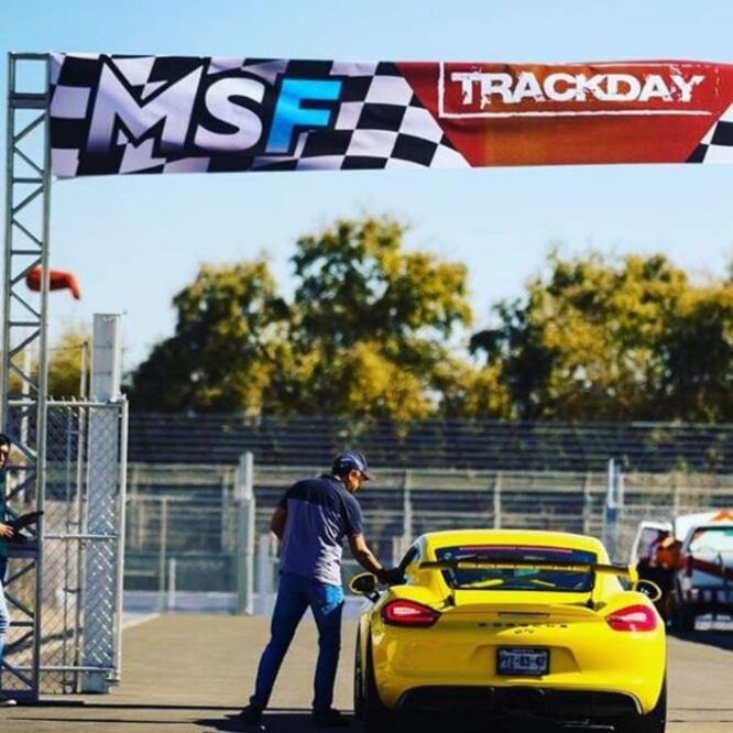 Los participantes no serán corredores profesionales sino los propietarios de los autos, quienes saldrán en tres categorías. FOTOS: MITZY OLVERA. EL UNIVERSAL Y CORTESÍA INSTAGRAM