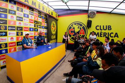 Mateus Uribe, baja dos semanas