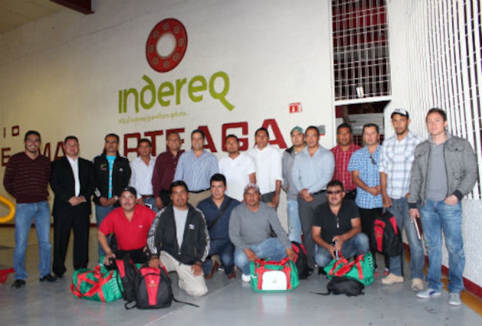 Entrega Indereq material deportivo