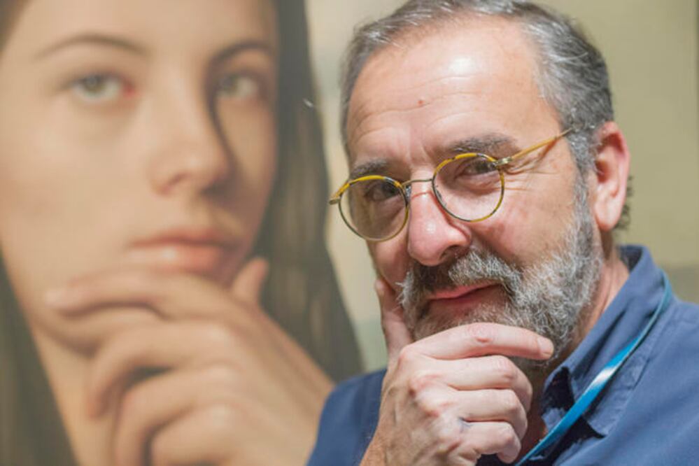 Tiene 31 años viviendo en Querétaro, aquí formó su familia y abrió el Museo Santiago Carbonell, donde sus obras muestran la pureza de la carnalidad y esencia femenina (DEMIAN CHÁVEZ. EL UNIVERSAL)