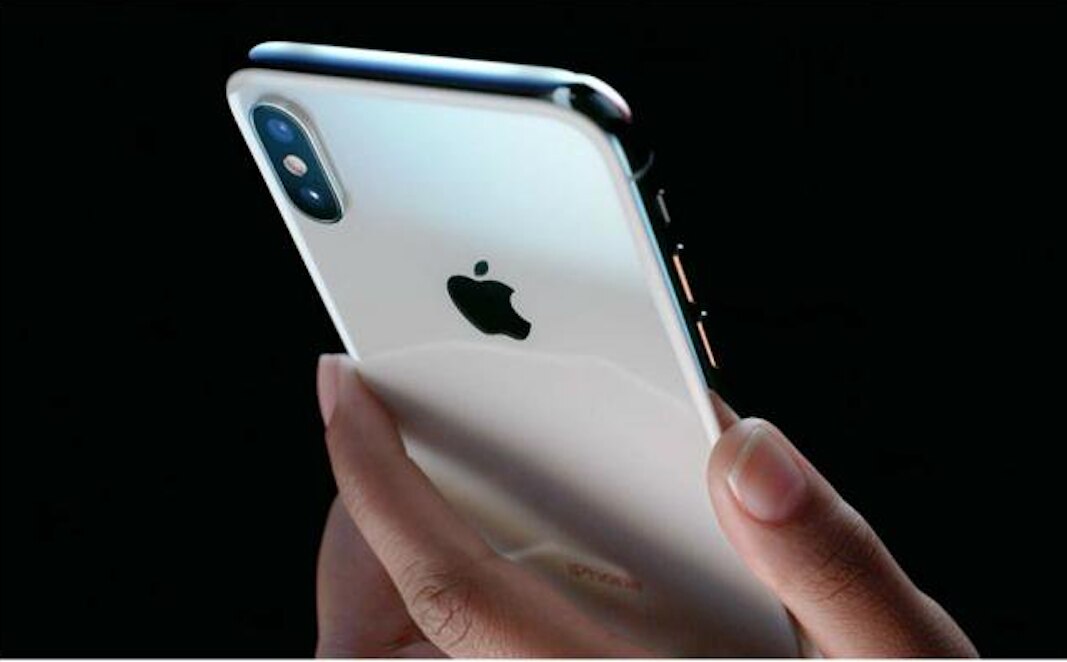 Los paneles de cristal de los nuevos iPhone confirman varios rumores