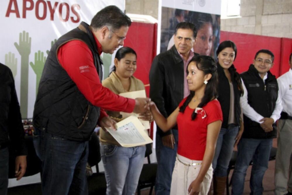 Becas de Prospera, hasta la universidad