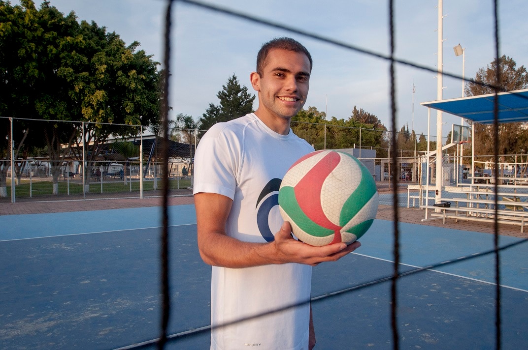 Alejandro Moreira, con el balón en sus manos