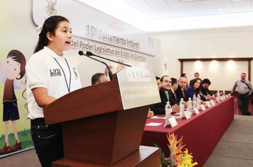 Menores discuten temas a legislar