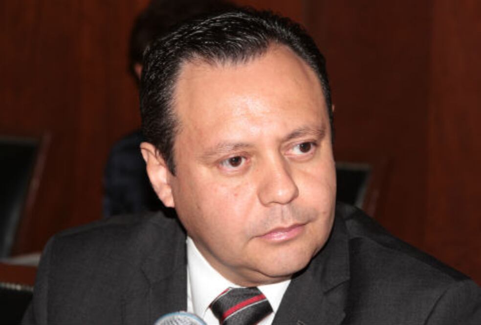 PRI y PAN negocian Mesa Directiva 