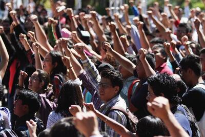 Se une UAQ a protesta nacional por recortes