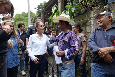 Claudia Sheinbaum supervisa labores y reapertura de caminos afectados por las lluvias en Querétaro; inicia censo en apoyo a la población