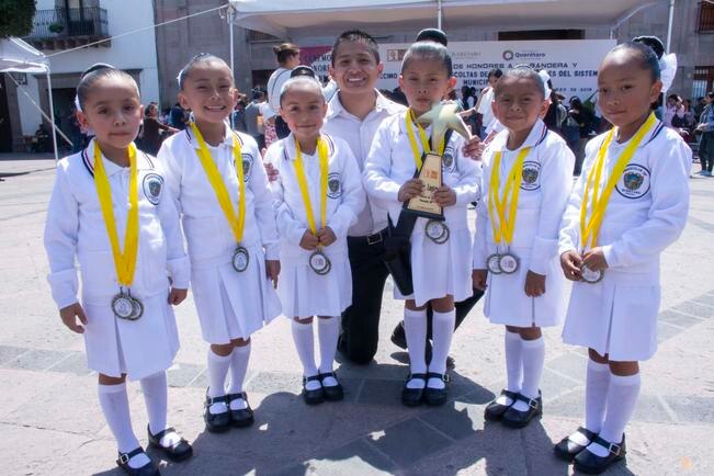 #Crónica| Un orgullo formar parte de la escolta