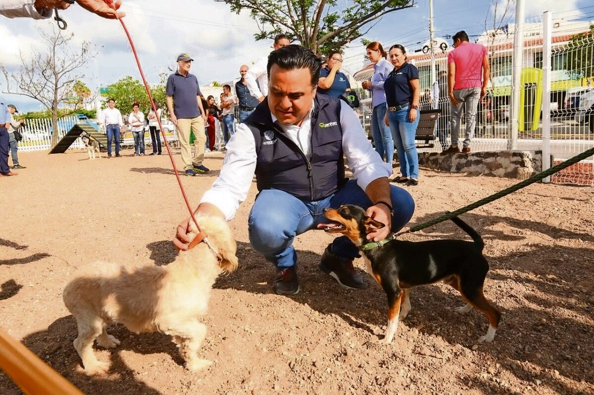 Entregan nuevo parque para mascotas