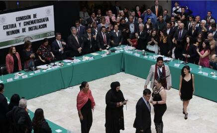 Sergio Mayer ameniza la instalación de la Comisión de Cultura