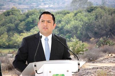 Abona SJR 15 mdp a deuda:  Pineda