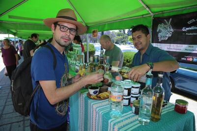 Sábados de tianguis en el Centro Universitario 