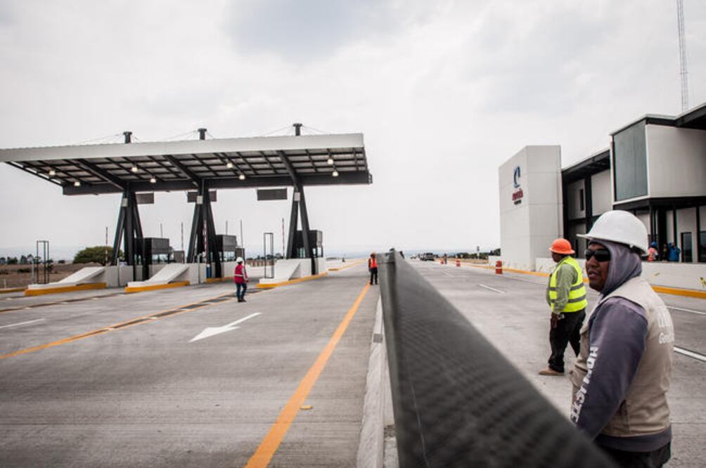 Según la Secretaría de Comunicaciones y Transporte, con la nueva vía se reducirá el tiempo de traslado hasta en 50% desde Palmillas hasta Apaseo el Grande; además se reducirá el tránsito vehicular de la México-Querétaro hasta en 35% (RICARDO LUGO)