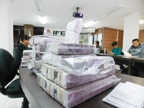 Destruye IFE 17 mil 612 credenciales 