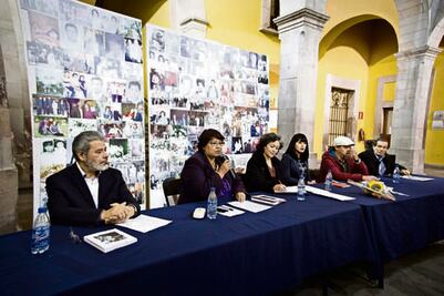 Reúnen memorias familiares en libro