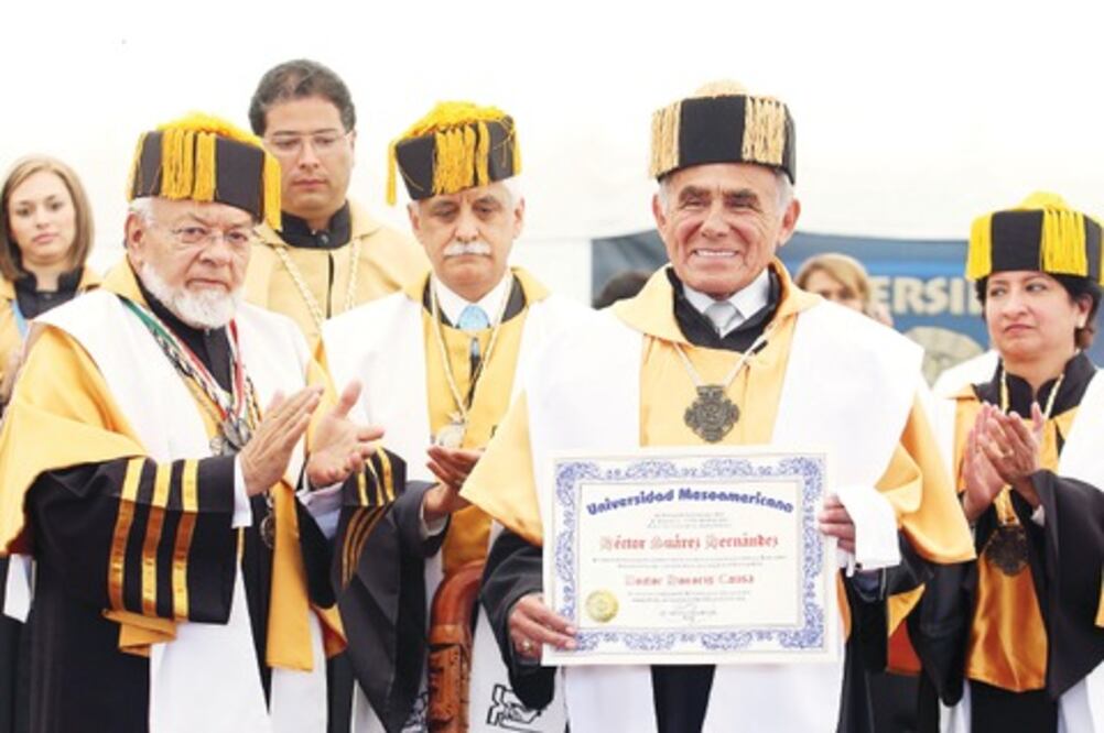 Héctor Suárez hará crítica on line