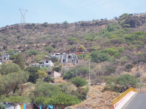 Diputado contradice a priísta