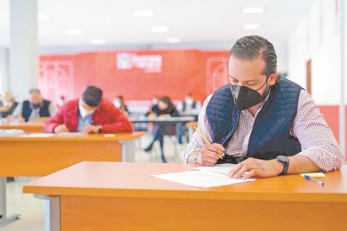 PRI somete a examen a los posibles candidatos