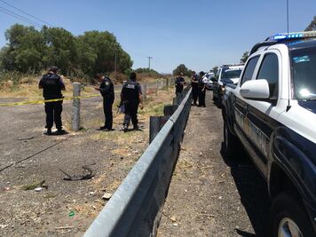 Hallan cadáver de un hombre en la carretera hacia Celaya 