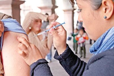Vacunarán a niñas contra papiloma 