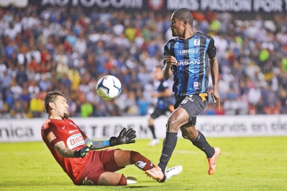 Brillante reacción la de Gallos Blancos