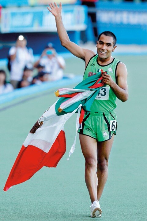 Barrios alcanza el oro en los 3 mil metros