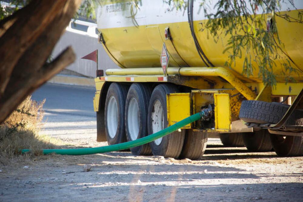 Protección Civil informó que se inspeccionan gasolineras y gaseras para evitar el relleno de tanques. (ARCHIVO EL UNIVERSAL)
