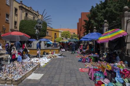 Comercio informal invade las calles del Centro Histórico