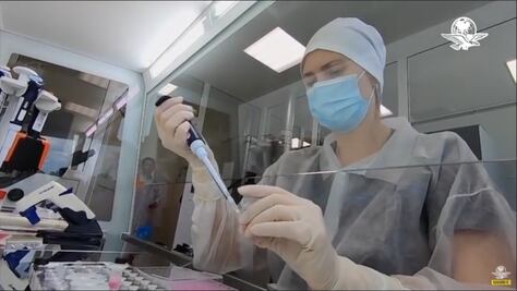 Rusia anuncia "primera" vacuna contra el coronavirus y la bautiza "Sputnik V"