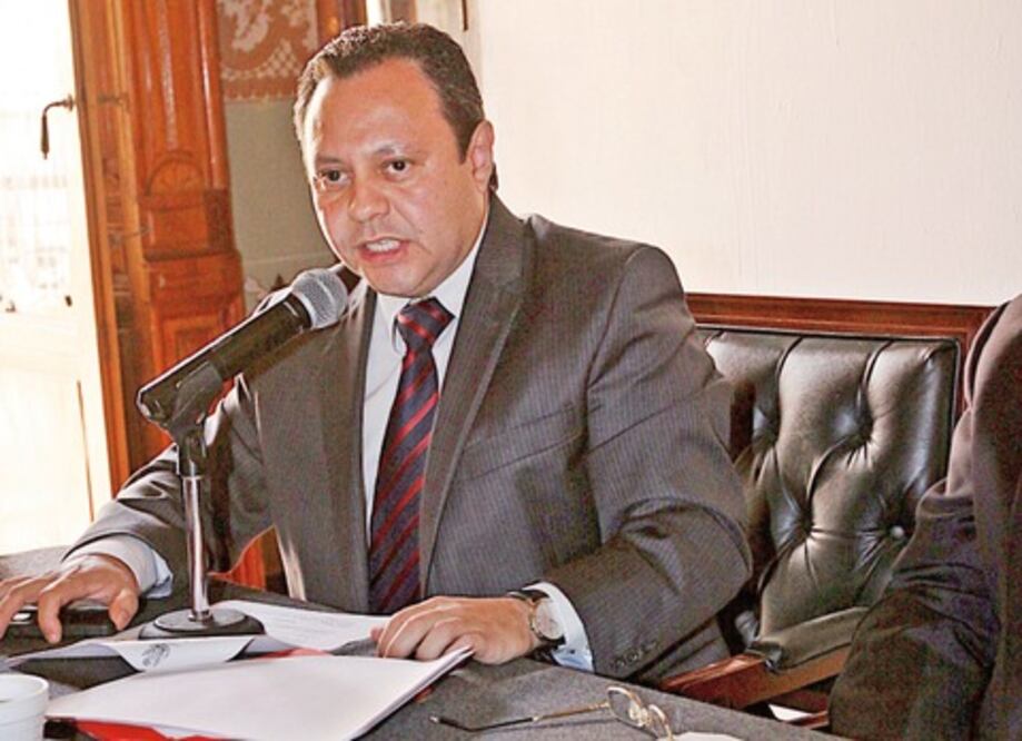 Legislastura analiza el presupuesto