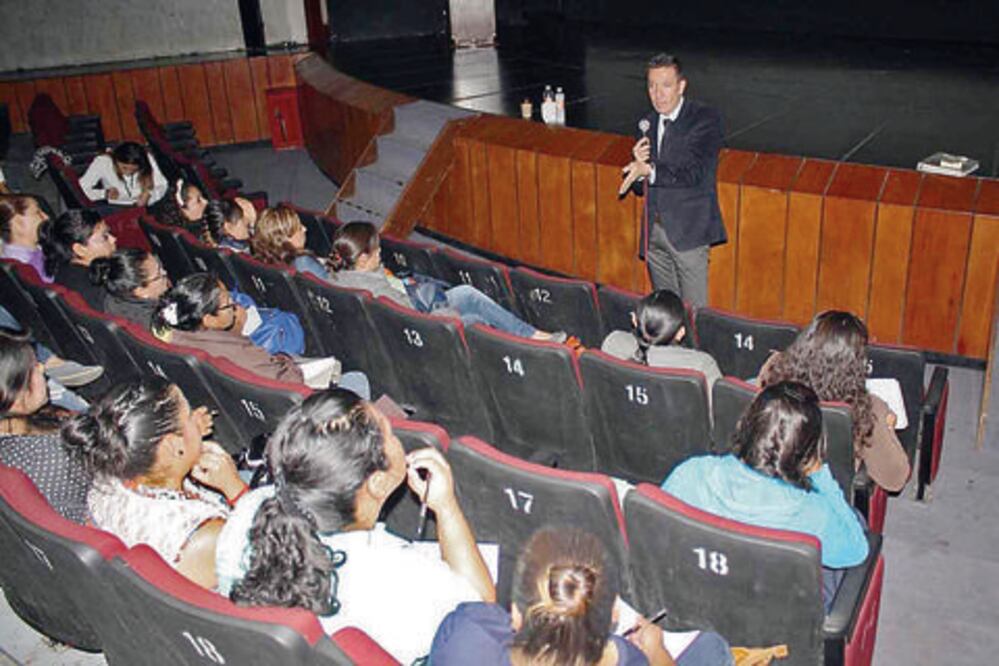 CNDH capacita a personal de guarderías
