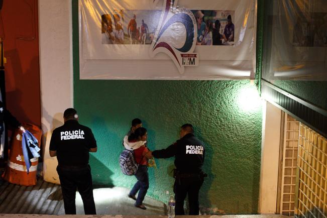 Aseguran a 145 centroamericanos