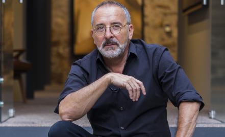 Carbonell vuelve a lo primordial