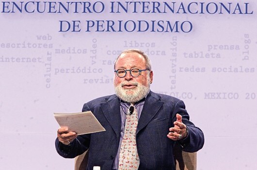 Puede desaparecer el periódico, pero no el periodista: Savater