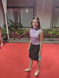 Camila Gaal, integrante de Cómicos de la Legua, actúa en Noche de fuego