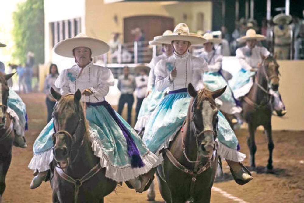 Nuevas reinas de la escaramuza