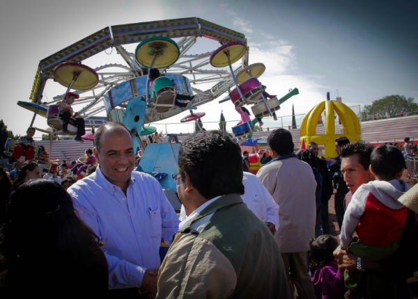 Celebra sindicato posada navideña