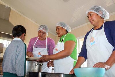 El Marqués equipa 16 aulas cocina 
