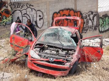  Le salva la vida el cinturón de seguridad