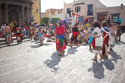En SJR, danzas prehispánicas