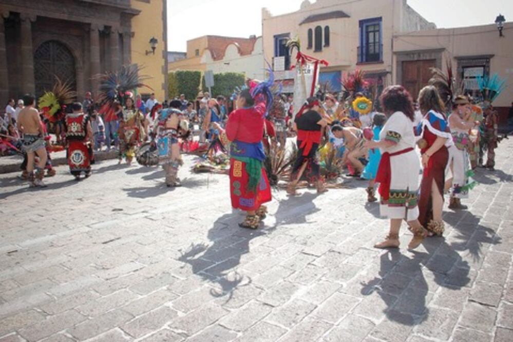 En SJR, danzas prehispánicas