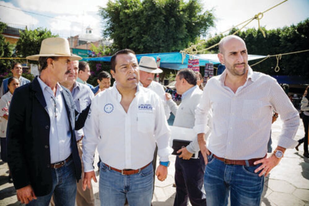 Realizan trabajos para mejorar las colonias