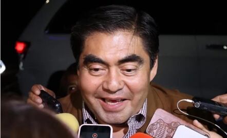 Eligen a Barbosa como candidato de Morena en Puebla