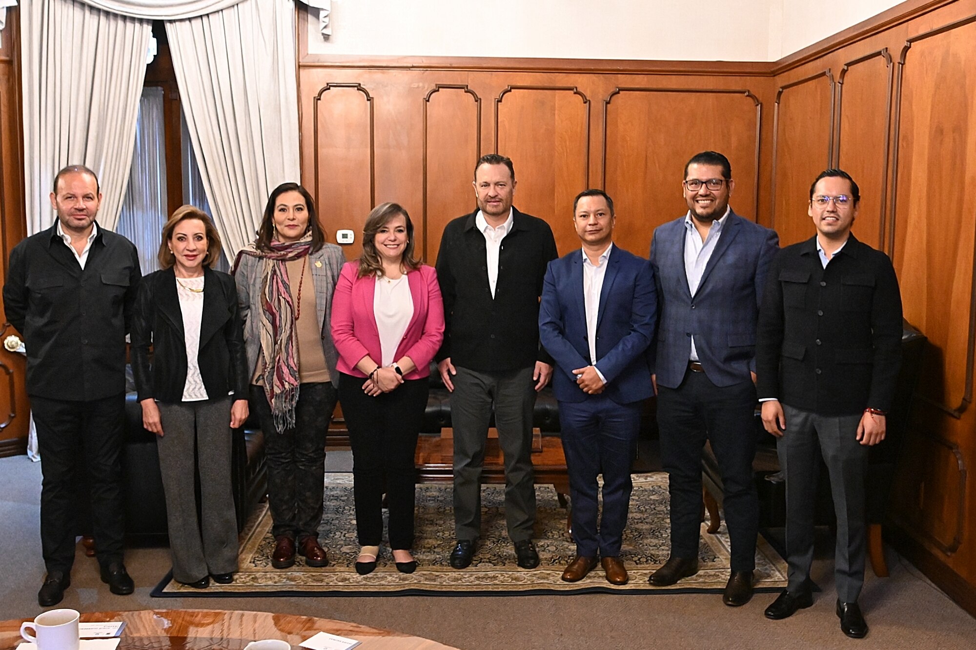 La rectora electa de la UAQ se reúne con el gobernador