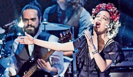 Natalia Lafourcade calentará Acapulco