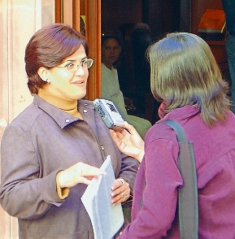 Bloquean exhorto a Calzada, denuncian