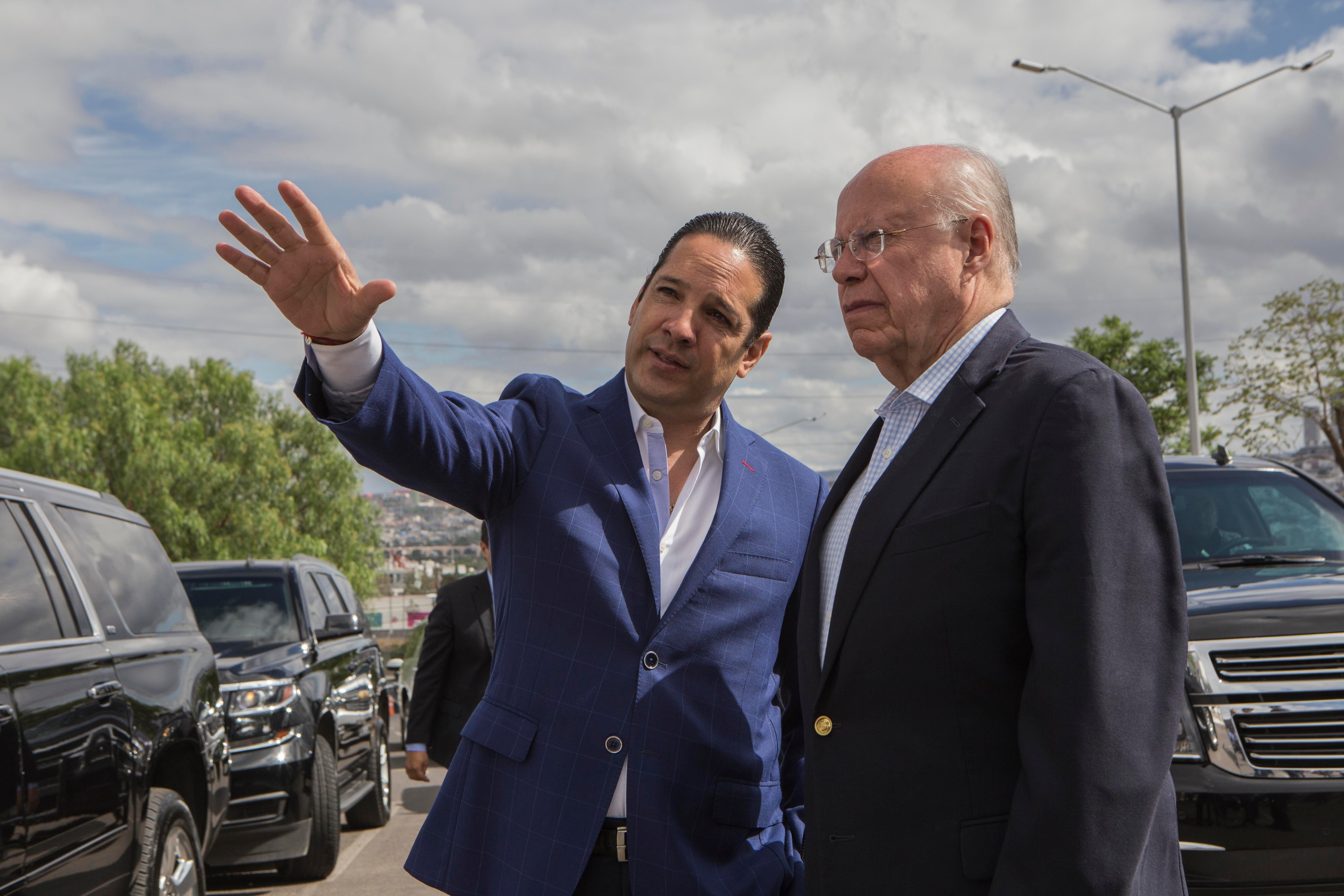 De la inversión, 147 millones de pesos fueron para equipamiento y 14 millones para mobiliario, explicó el gobernador Domínguez a José Narro (DEMIAN CHÁVEZ. EL UNIVERSAL)